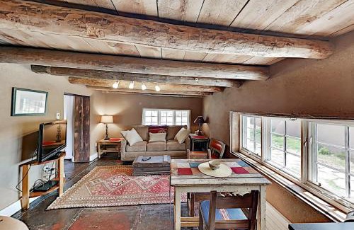 Taos House | Valerio Charms Unit 3