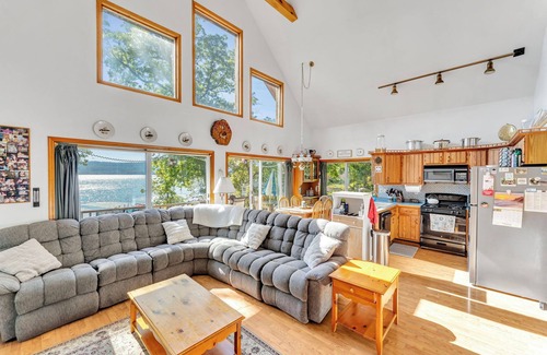 Cooperstown - Otsego Lake House | Valhalla on Otsego Lake, Kayaks, Pedal Boat, Fish