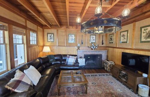 Sunapee House | Valhalla