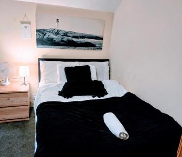 Northampton House | Valla Nook Fast WiFi Netflix Northampton Centre