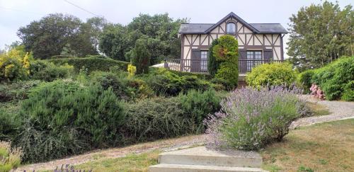 Saint-Leonard House | Valleuse