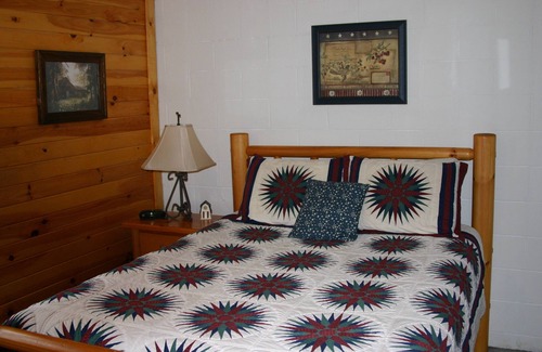 Wears Valley Cabin | Valley Breeze -- Log Cabin Located in Smoky Mountains