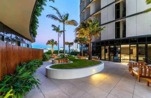 Fortitude Valley Apartment | Valley Gem - City View 1 Bedroom Apartment at FV Peppers