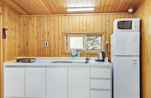 Seogwipo City House | Valley Log Pension