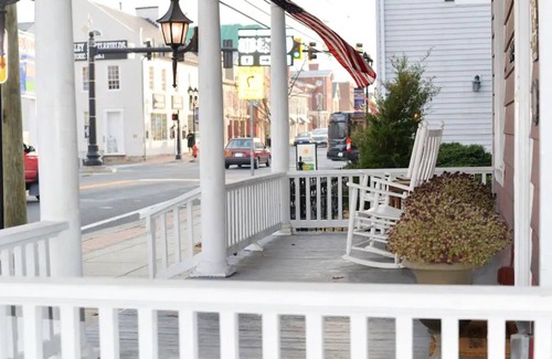 New Market Apartment | Valley Rest, a Historic Unit in the Shenandoah Valley