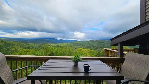 Campton House | Valley View 4, C
