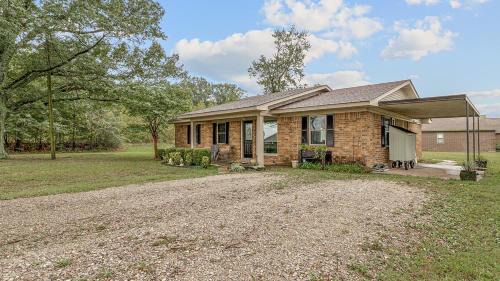 Jonesboro House | Valley View Acre