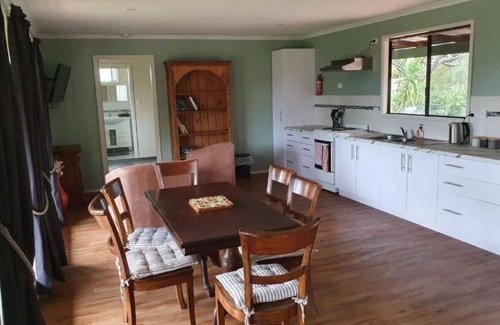 West Toodyay Other | Valley View Cottage in the picturesque Avon Valley