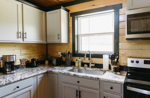 Stanton Cabin | "Valley View Lodge" - Modern Spacious Stay RRG - Slade