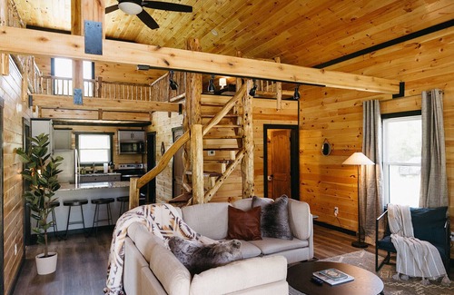 Stanton Cabin | "Valley View Lodge" - Modern Spacious Stay RRG - Slade