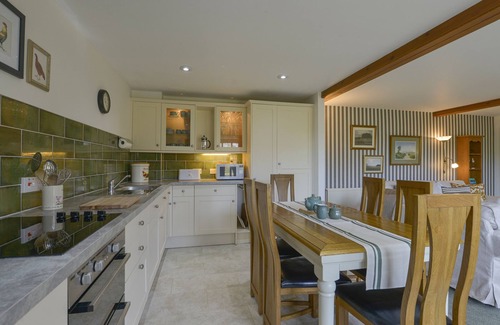 Hele Cottage | VALLEY VIEW, pet friendly, character holiday cottage in West Down