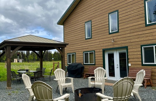 Sterling House | Valley View Retreat - Spacious, beautiful home near river - perfect for families