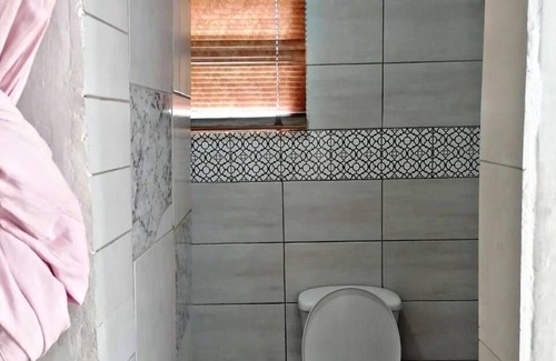 Bezuidenhout Valley House | Valleycenterguesthouse