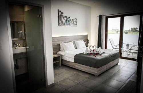 Kremasti Hotel | Vallian Village Hotel