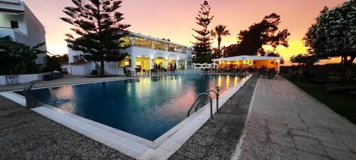 Kremasti Hotel | Vallian Village Hotel