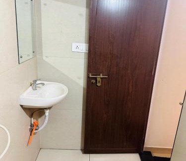 Kochi House | Vallyath Ayurveda By BRDGE HOSPITALITY