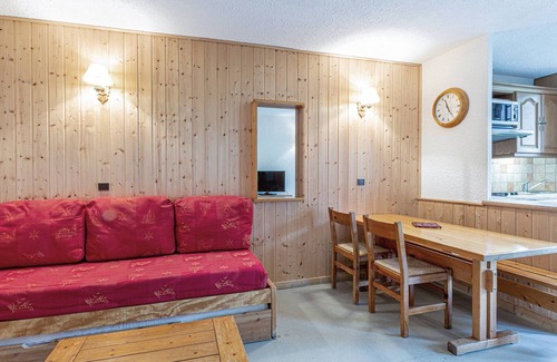 Les Avanchers-Valmorel Apartment | Valmorel: Ski-in/Ski-out apartment, sleeps 5, pets allowed