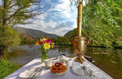 Vardzia Hotel | Valodia's Cottage
