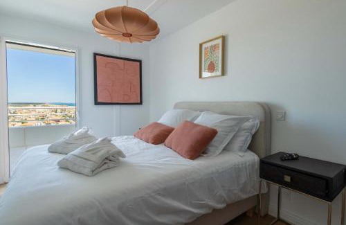 Valras-Plage Apartment | Valras-Loc Privatisez le 9e etage de lArchipel
