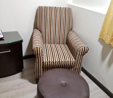 Salina Hotel | Value Inn & Suites Salina