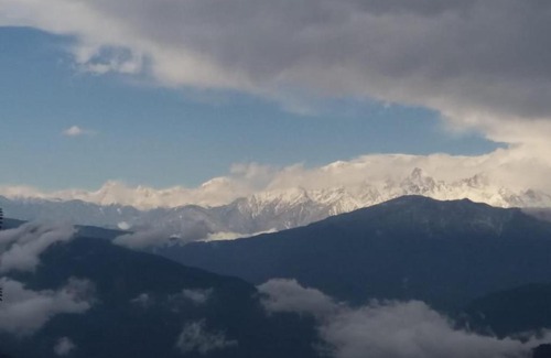 Rishop House | VAMOOSE CHAMLING