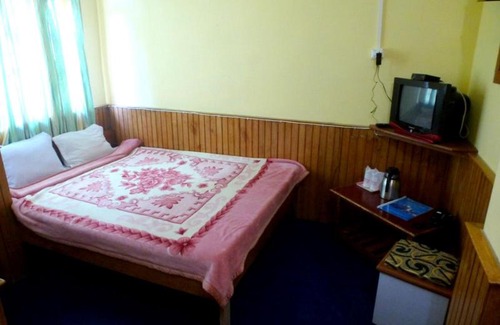 Geyzing House | Vamoose Kanchan Valley