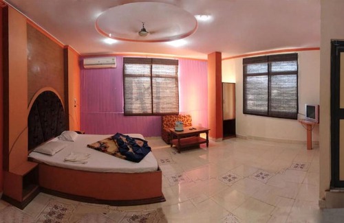 Pachmarhi Hotel | Vamoose Natraj
