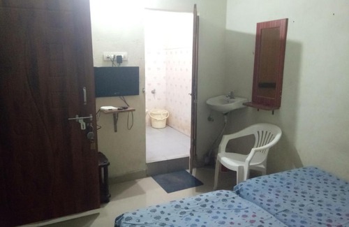 Chirala Cabin | Vamsi Krishna Lodge New