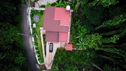 Yercaud Villa | Vamsi's Woodside
