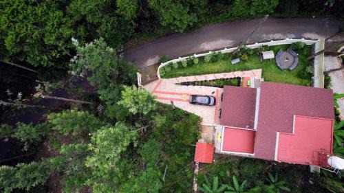 Yercaud Villa | Vamsi's Woodside