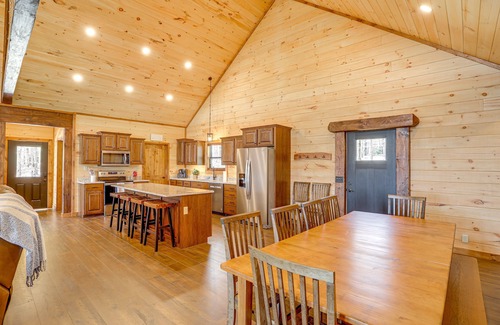 Van Buren Cabin | Van Buren Vacation Rental < 1 Mi to Big Spring!