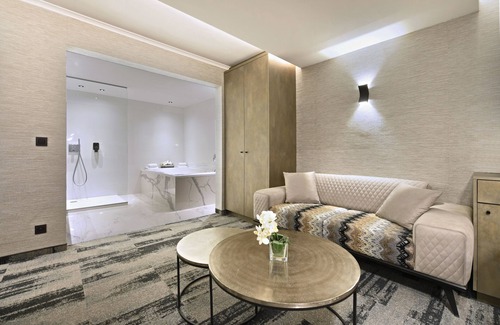 Gosselies Hotel | Van Der Valk Hotel Charleroi Airport