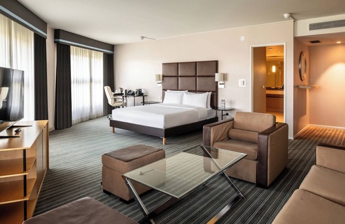 Roissy-en-France Hotel | Van der Valk Hotel Paris CDG Airport