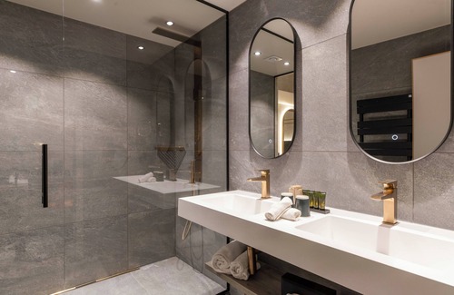 Waterloo Hotel | Van der Valk Waterloo