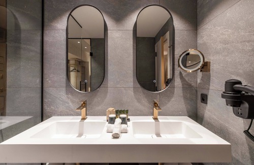 Waterloo Hotel | Van der Valk Waterloo
