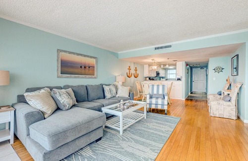 Ormond-by-the-Sea Apartment | Van Lee 1003