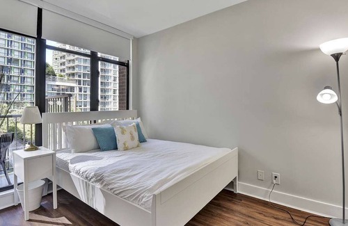 Downtown Vancouver Condo | Vancouver Condo - home away from home!
