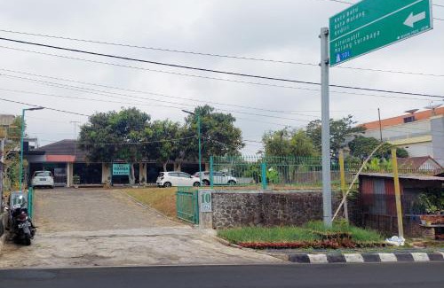 Sidomulyo House | Vanda Villa Batu