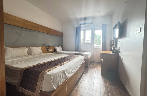 Vang Vieng Hotel | Vang Vieng Golden Lotus Hotel