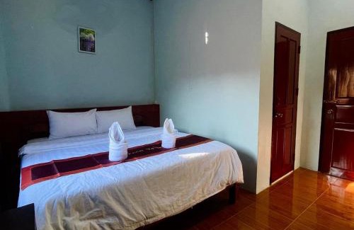Vang Vieng Hotel | VangVieng Smile guesthouse