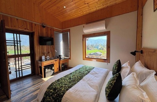 Bail Parao Hotel | Vanhills-Luxury Home Stay in Jim Corbett