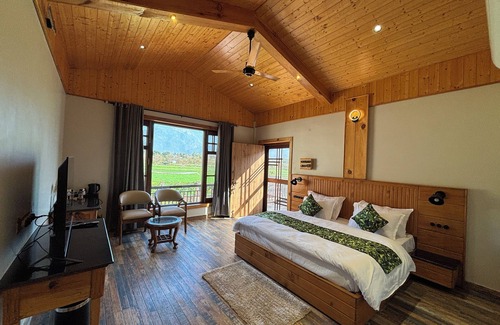 Bail Parao Hotel | Vanhills-Luxury Home Stay in Jim Corbett