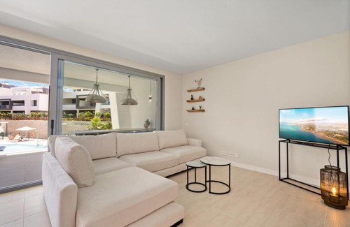 New Golden Mile Apartment | Vanian Gardens Apartment