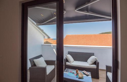 Komiza Apartment | Vanja