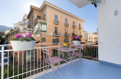 Sorrento City Centre Apartment | Vanna Home