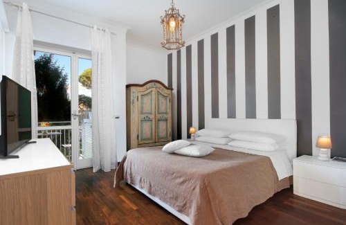 Sorrento City Centre Apartment | Vanna Home