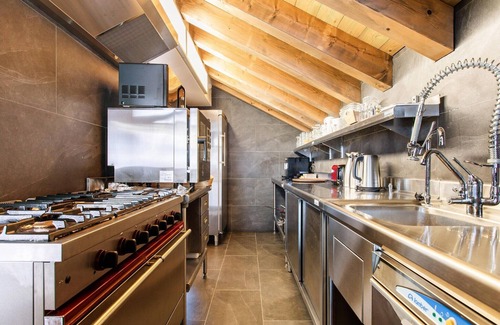 Champagny-en-Vanoise House | Vanoise Chalet in Prime Location