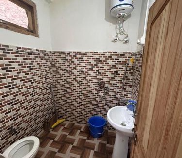 Mohal House | Vansh Green View Homestay