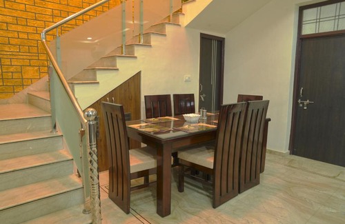 Udaipur Bed & Breakfast | Vanya Shri Home Stay