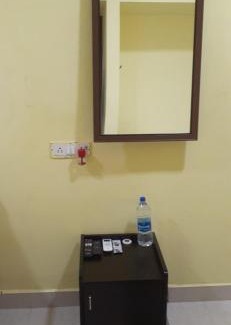 Kanchipuram Hotel | Varadhar Guest House